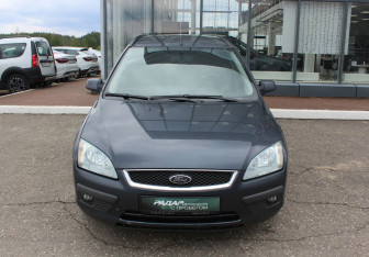 Подержанный автомобиль Ford Focus Wagon 2006 года (2 фото)