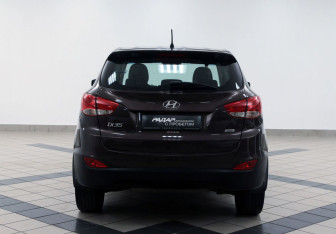Подержанный автомобиль Hyundai ix35 2014 года (3 фото)