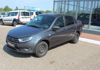 Подержанный автомобиль LADA (ВАЗ) Granta Sedan 2018 года (3 фото)