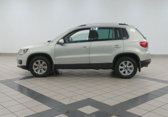 Подержанный автомобиль Volkswagen Tiguan 2013 года (4 фото)