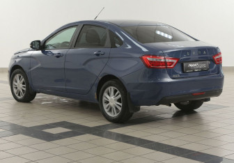 Подержанный автомобиль LADA (ВАЗ) Vesta Sedan 2016 года (2 фото)