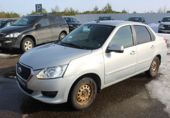 Подержанный автомобиль Datsun on-DO 2015 года (3 фото)