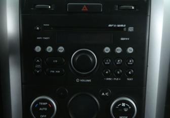 Подержанный автомобиль Suzuki Grand Vitara 2013 года (13 фото)