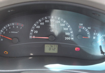 Подержанный автомобиль LADA (ВАЗ) Kalina Hatchback 2011 года (14 фото)