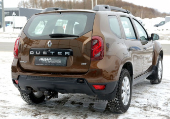 Подержанный автомобиль Renault Duster 2016 года (6 фото)
