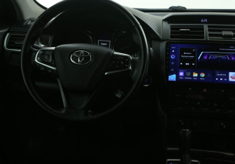 Подержанный автомобиль Toyota Camry Sedan 2017 года (15 фото)
