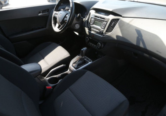Подержанный автомобиль Hyundai Creta 2018 года (9 фото)