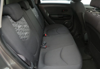 Подержанный автомобиль Kia Soul 2011 года (10 фото)