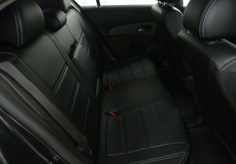 Подержанный автомобиль Chevrolet Cruze Sedan 2012 года (11 фото)