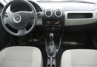 Подержанный автомобиль LADA (ВАЗ) Largus Wagon 2016 года (12 фото)