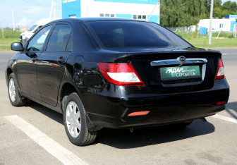 Подержанный автомобиль BYD F3 Sedan 2008 года (4 фото)