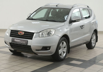 Подержанный автомобиль Geely Emgrand X7 2014 года (8 фото)