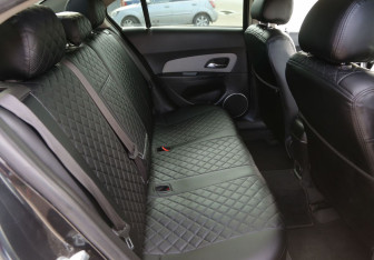 Подержанный автомобиль Chevrolet Cruze Sedan 2011 года (11 фото)