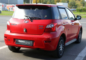 Подержанный автомобиль Great Wall Coolbear 2010 года (6 фото)