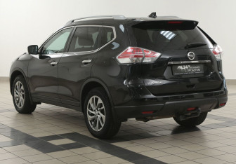 Подержанный автомобиль Nissan X-Trail 2018 года (2 фото)