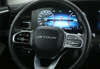 Подержанный автомобиль Jetour X90 2023 года (16 фото)