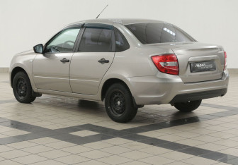 Подержанный автомобиль LADA (ВАЗ) Granta Sedan 2021 года (2 фото)