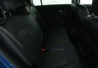 Подержанный автомобиль Kia Sportage 2013 года (11 фото)