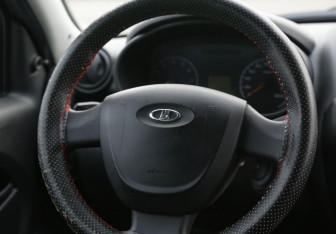 Подержанный автомобиль LADA (ВАЗ) Granta Sedan 2017 года (16 фото)