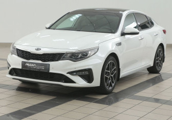 Подержанный автомобиль Kia Optima Sedan 2018 года (8 фото)