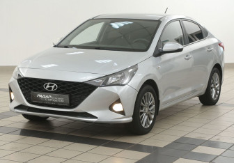 Подержанный автомобиль Hyundai Solaris Sedan 2021 года (8 фото)