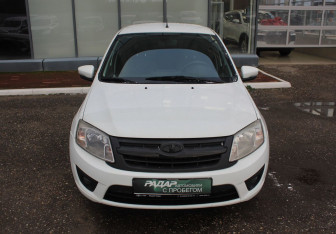 Подержанный автомобиль LADA (ВАЗ) Granta Sedan 2015 года (2 фото)