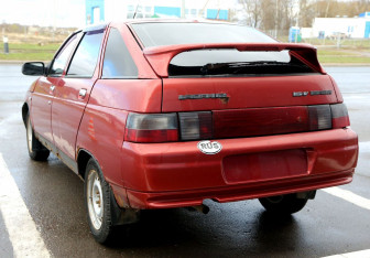 Подержанный автомобиль LADA (ВАЗ) 2112 2004 года (4 фото)
