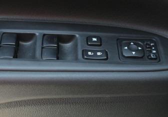 Подержанный автомобиль Mitsubishi Outlander 2013 года (18 фото)