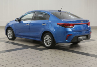 Подержанный автомобиль Kia Rio Sedan 2017 года (2 фото)