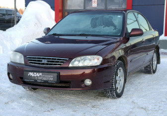 Подержанный автомобиль Kia Spectra Sedan 2008 года (3 фото)