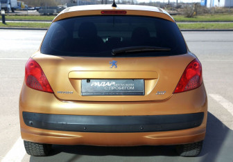 Подержанный автомобиль Peugeot 207 Hatchback 2008 года (5 фото)