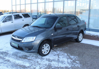 Подержанный автомобиль LADA (ВАЗ) Granta Sedan 2018 года (3 фото)
