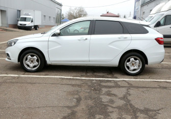 Подержанный автомобиль LADA (ВАЗ) Vesta Wagon 2019 года (8 фото)