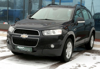 Подержанный автомобиль Chevrolet Captiva 2012 года (3 фото)