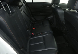 Подержанный автомобиль Mitsubishi Eclipse Cross 2018 года (11 фото)