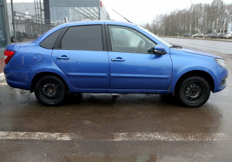 Подержанный автомобиль LADA (ВАЗ) Granta Sedan 2020 года (7 фото)