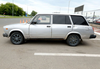 Подержанный автомобиль LADA (ВАЗ) 2104 2007 года (8 фото)