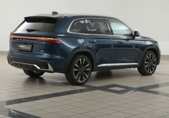 Подержанный автомобиль Geely Monjaro 2022 года (4 фото)