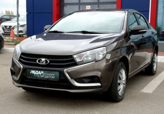 Подержанный автомобиль LADA (ВАЗ) Vesta Sedan 2018 года (3 фото)