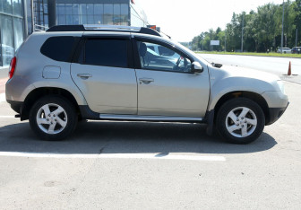 Подержанный автомобиль Renault Duster 2013 года (7 фото)