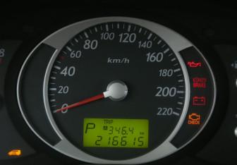 Подержанный автомобиль Hyundai Tucson 2006 года (19 фото)