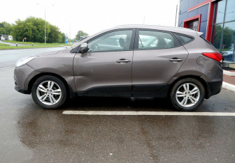 Подержанный автомобиль Hyundai ix35 2013 года (8 фото)
