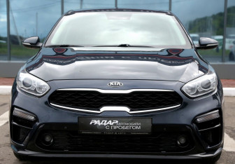 Подержанный автомобиль Kia Cerato Sedan 2020 года (2 фото)
