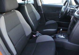 Подержанный автомобиль Peugeot 207 Hatchback 2008 года (10 фото)