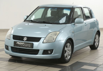 Подержанный автомобиль Suzuki Swift Hatchback 2007 года (8 фото)
