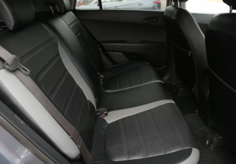 Подержанный автомобиль Hyundai Creta 2020 года (11 фото)