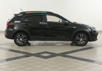 Подержанный автомобиль Kia Rio Hatchback 2020 года (5 фото)