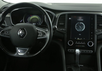Подержанный автомобиль Renault Talisman Wagon 2017 года (16 фото)