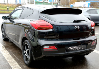 Подержанный автомобиль Kia Ceed Hatchback 2013 года (4 фото)