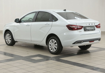 Подержанный автомобиль LADA (ВАЗ) Vesta Sedan 2024 года (2 фото)